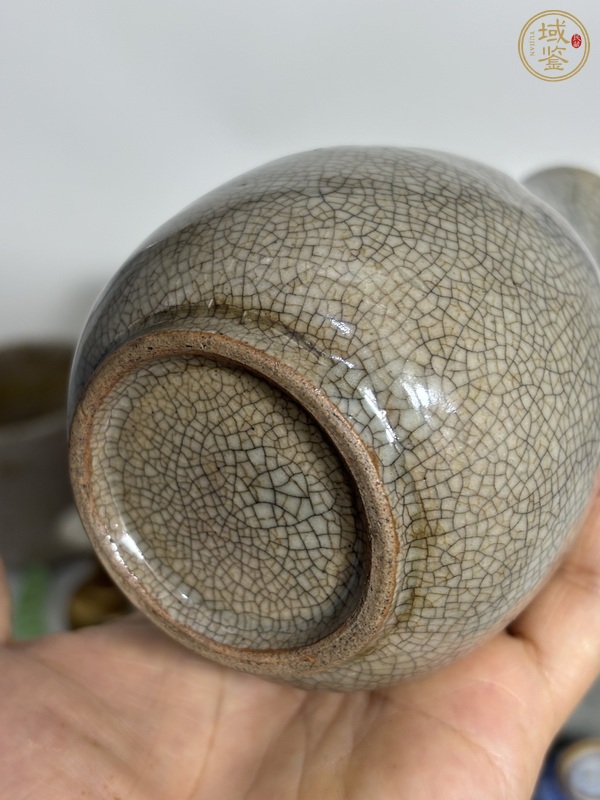 古玩陶瓷哥釉瓶真品鑒賞圖