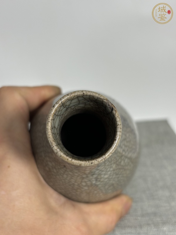 古玩陶瓷哥釉瓶真品鑒賞圖
