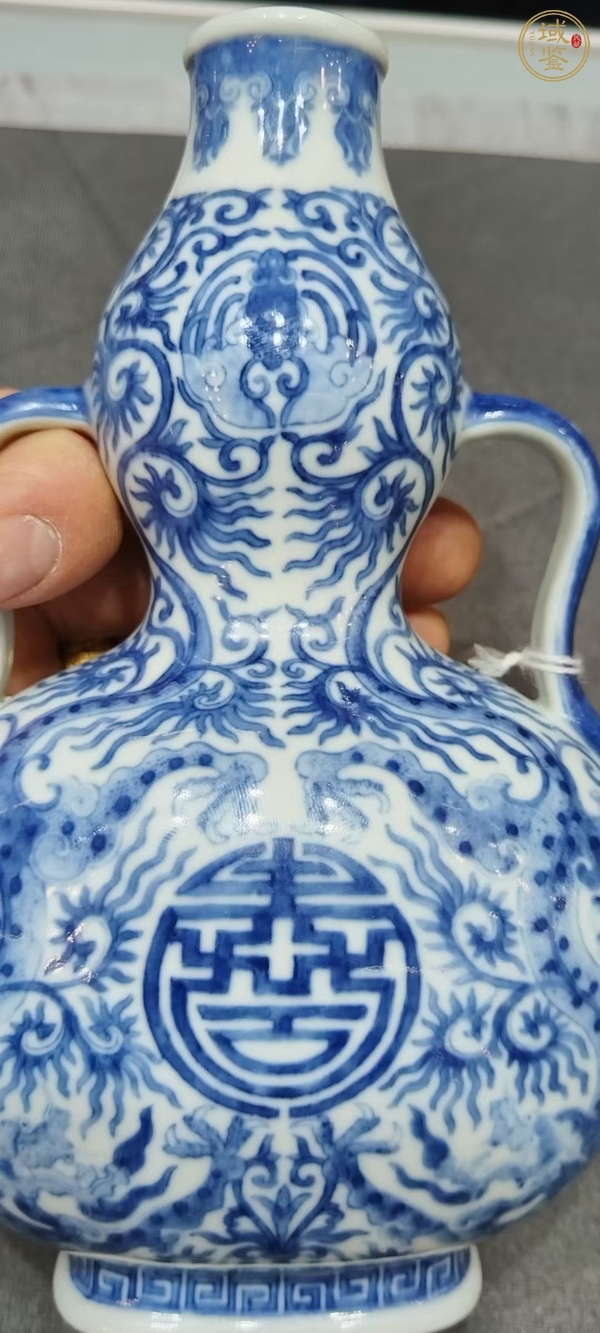 古玩陶瓷青花雙龍捧壽綬帶葫蘆瓶真品鑒賞圖
