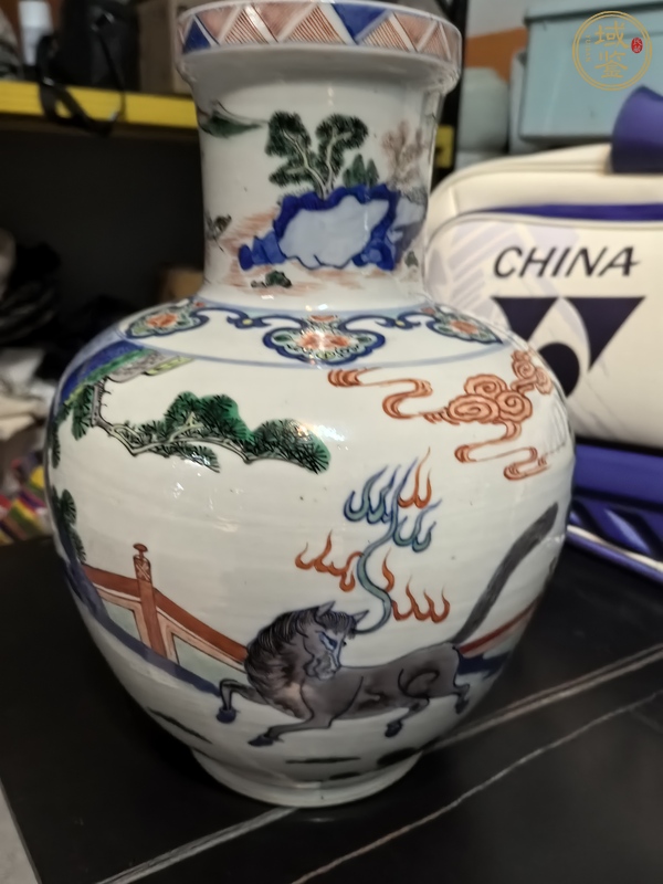 古玩陶瓷五彩瓶真品鑒賞圖