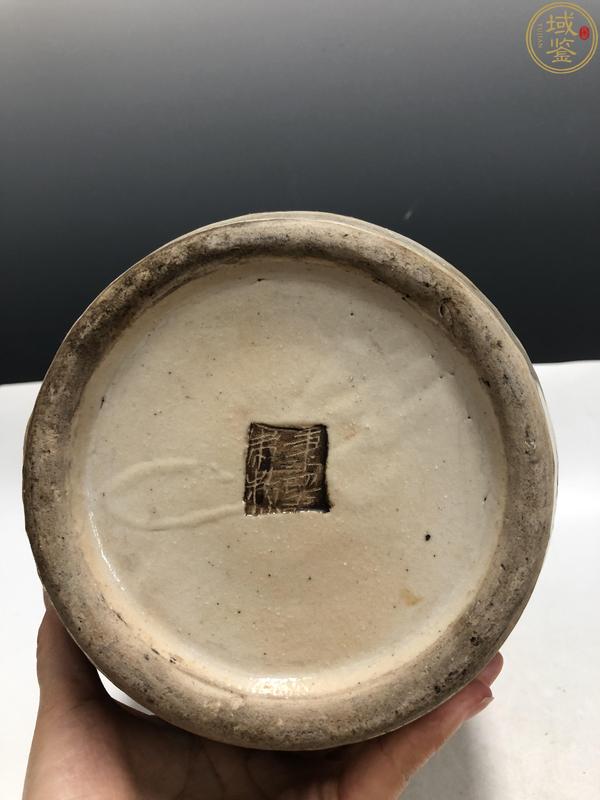 古玩陶瓷清咸豐哥釉五彩刀馬人物紋堆塑螭龍獅耳瓶拍賣，當前價格2688元