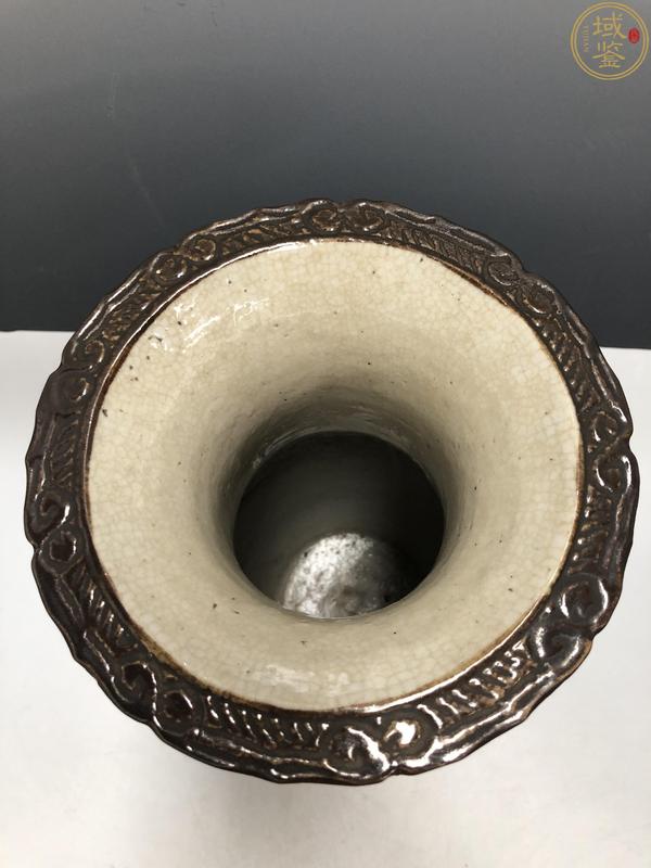古玩陶瓷清咸豐哥釉五彩刀馬人物紋堆塑螭龍獅耳瓶拍賣，當前價格2688元