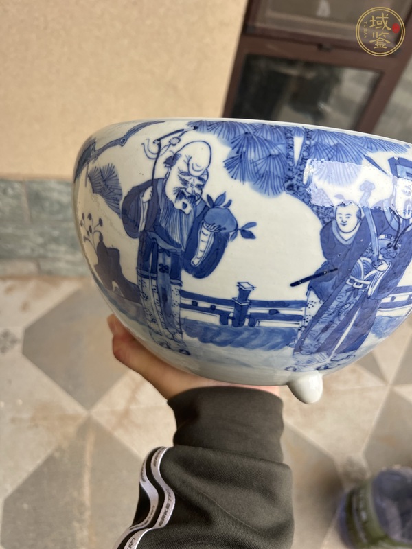 古玩陶瓷青花福祿壽三星人物紋三足香爐真品鑒賞圖