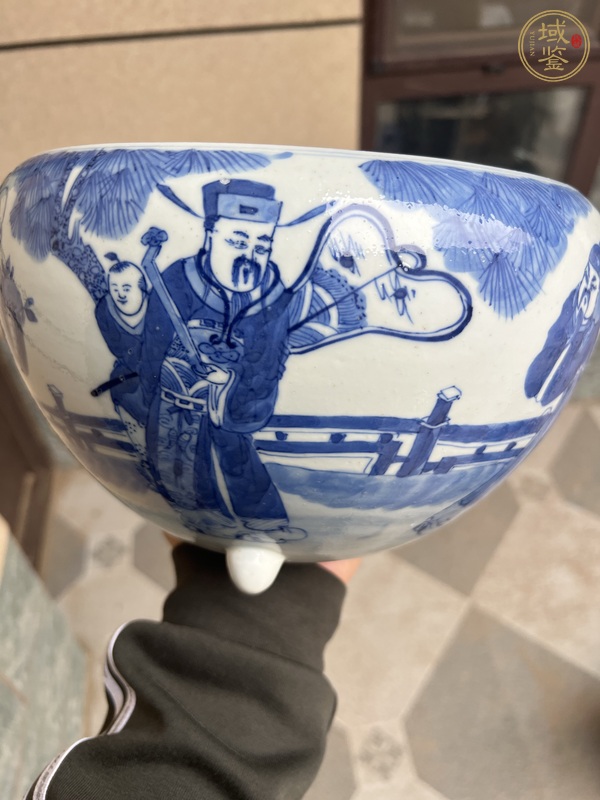 古玩陶瓷青花福祿壽三星人物紋三足香爐真品鑒賞圖