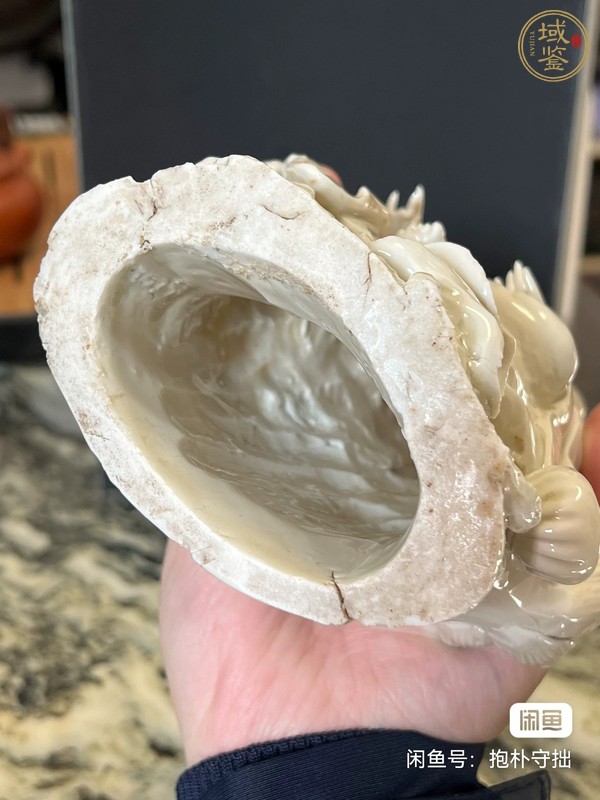 古玩陶瓷德化窯觀音塑像真品鑒賞圖