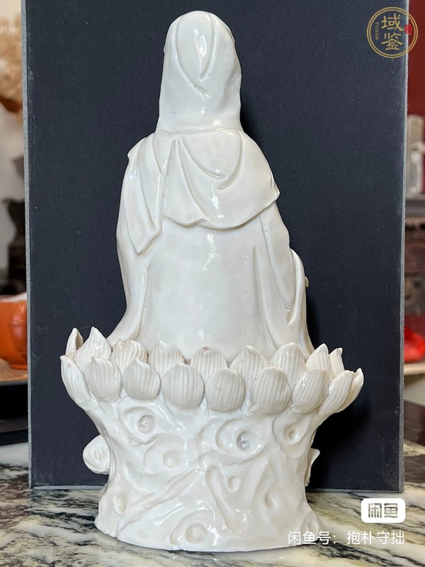 古玩陶瓷德化窯觀音塑像真品鑒賞圖