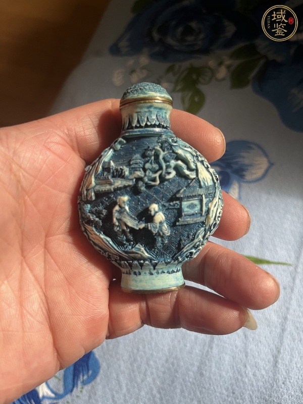 古玩陶瓷鼻煙壺真品鑒賞圖