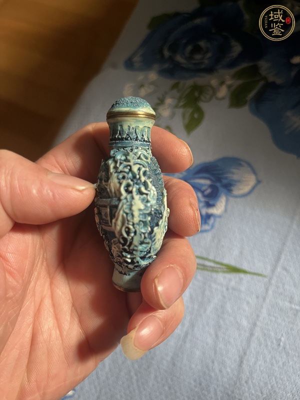 古玩陶瓷鼻煙壺真品鑒賞圖