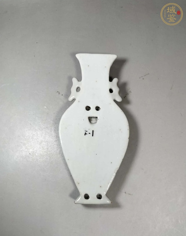 古玩陶瓷仕女嬰戲紋粉彩壁瓶真品鑒賞圖