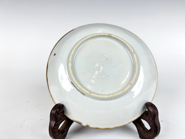 古玩陶瓷清雍正 · 粉彩開窗紫金釉花卉碟拍賣，當(dāng)前價(jià)格0元