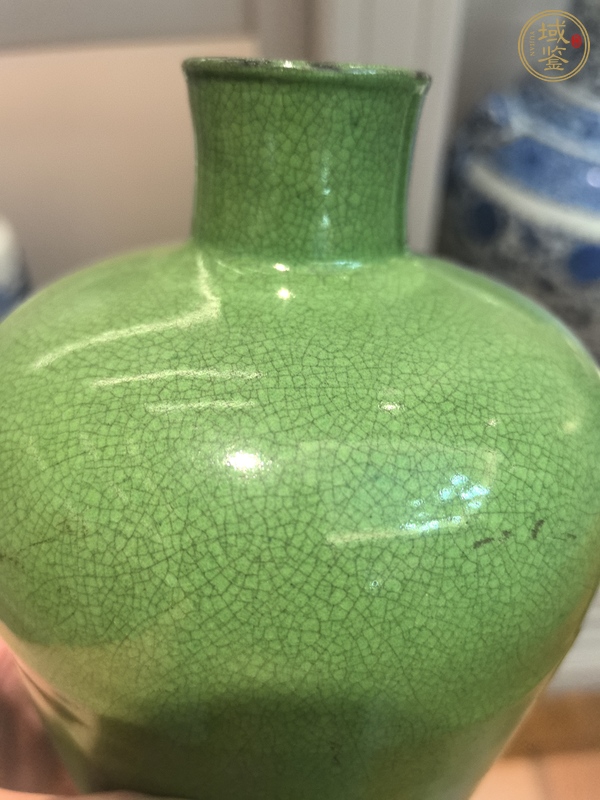 古玩陶瓷魚子綠釉梅瓶真品鑒賞圖