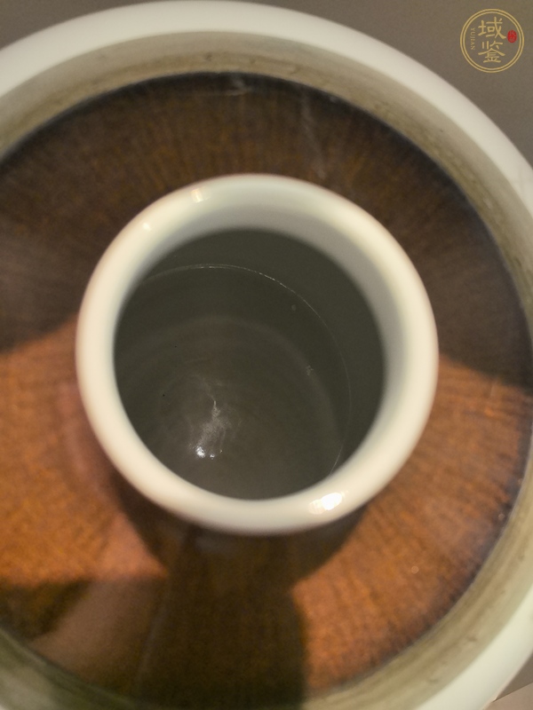 古玩陶瓷粉彩畫熊貓瓶真品鑒賞圖
