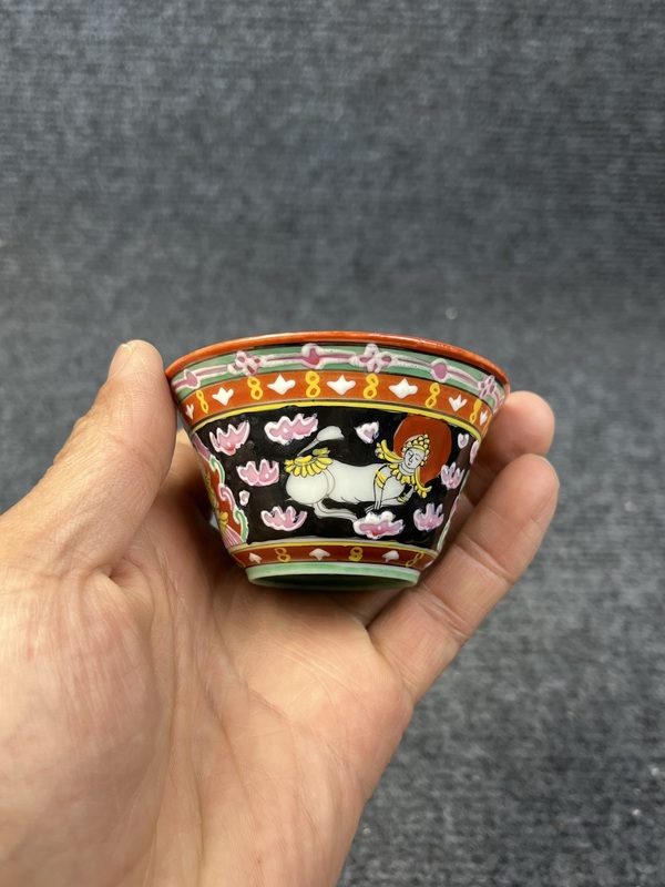 古玩陶瓷粉彩人物杯拍賣，當(dāng)前價(jià)格4588元