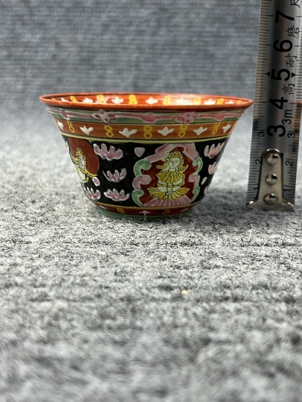 古玩陶瓷粉彩人物杯拍賣,當(dāng)前價(jià)格4588元