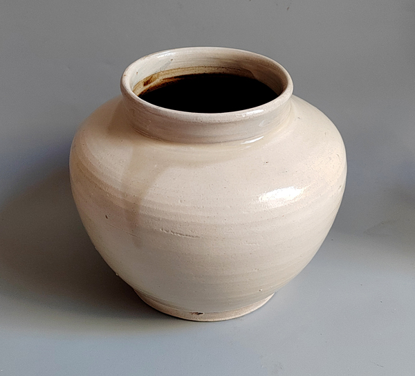 古玩陶瓷明代外白釉?xún)?nèi)窯變黑釉茶葉罐拍賣(mài)，當(dāng)前價(jià)格76元