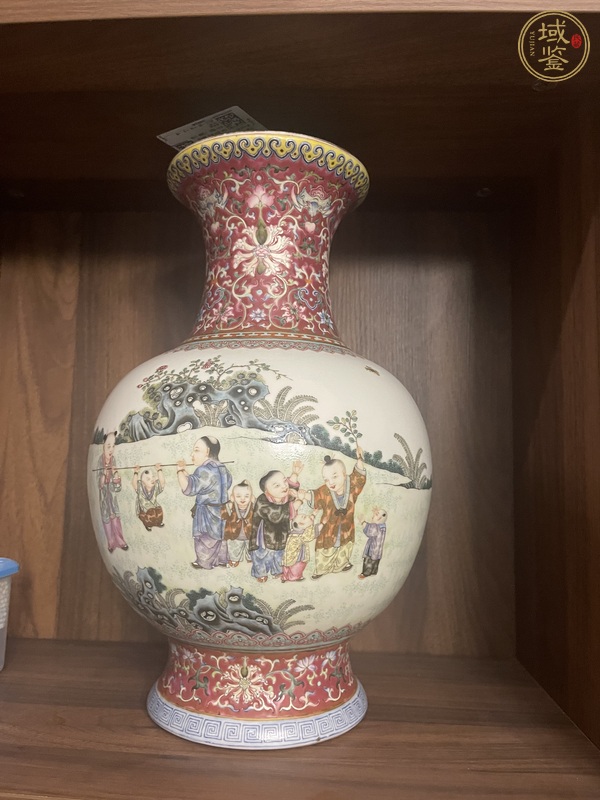 古玩陶瓷粉彩嬰戲圖瓶真品鑒賞圖