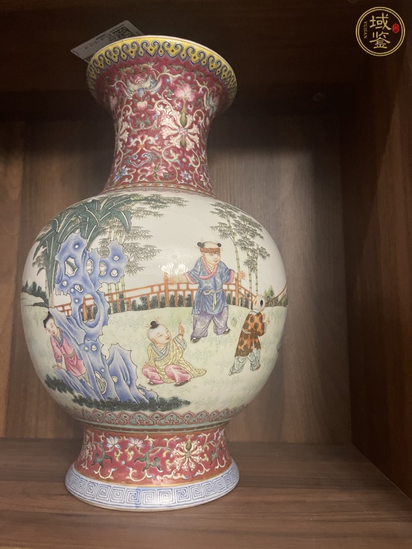 古玩陶瓷粉彩嬰戲圖瓶真品鑒賞圖