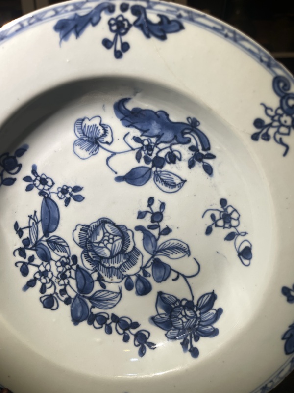 古玩陶瓷青花折枝花卉紋盤拍賣，當(dāng)前價(jià)格220元