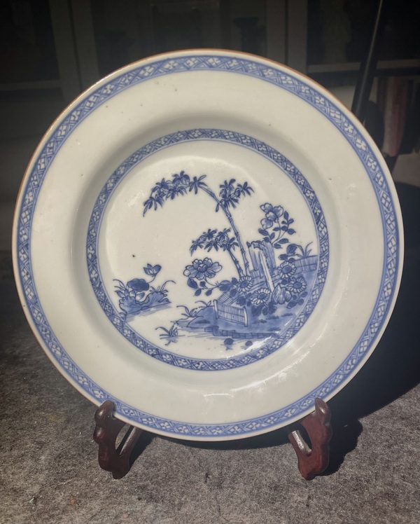 古玩轉(zhuǎn)賣乾隆青花花卉紋折腰盤拍賣，當(dāng)前價格0元