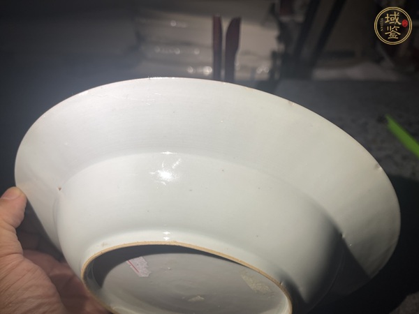 古玩陶瓷乾隆青花花卉紋折腰盤真品鑒賞圖