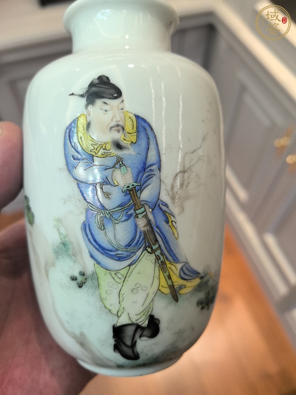 古玩陶瓷民國(guó) 張玉藩繪粉彩人物紋燈籠尊真品鑒賞圖