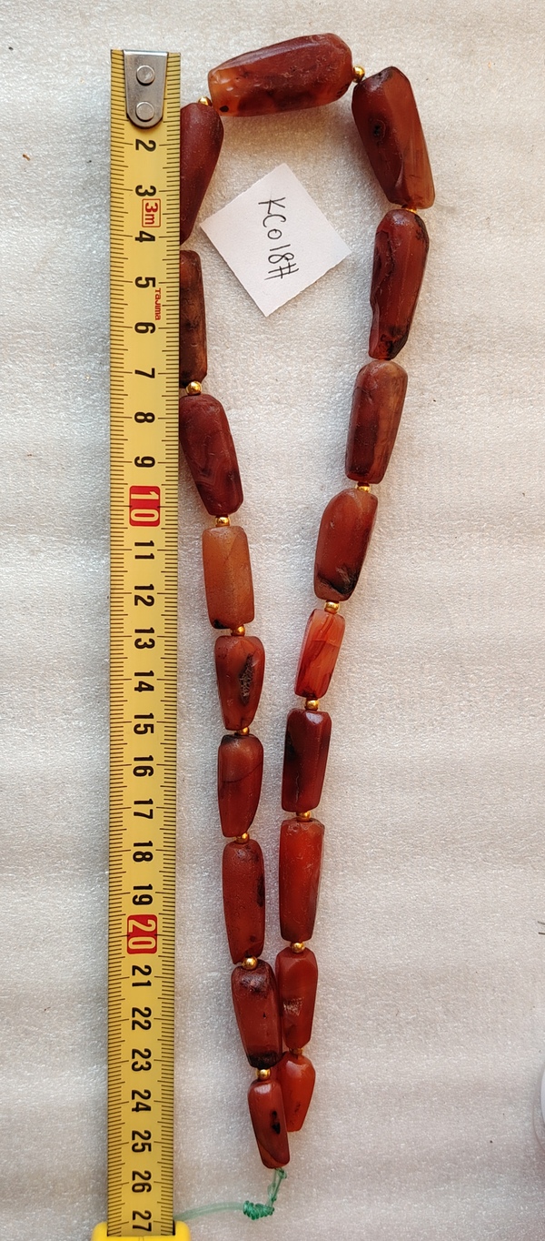古玩轉賣天然紅瑪瑙多棱珠鏈拍賣，當前價格138元
