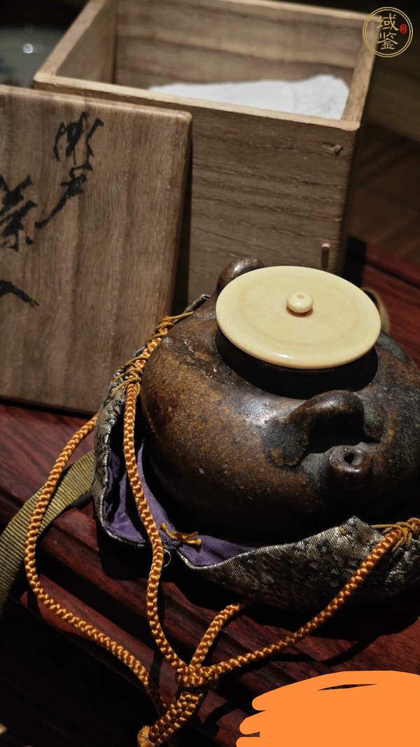 古玩陶瓷褐釉雙系茶入真品鑒賞圖