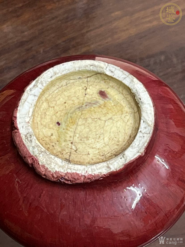 古玩陶瓷紅釉荸薺瓶真品鑒賞圖
