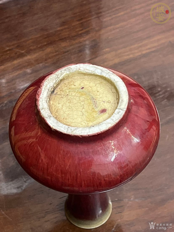 古玩陶瓷紅釉荸薺瓶真品鑒賞圖
