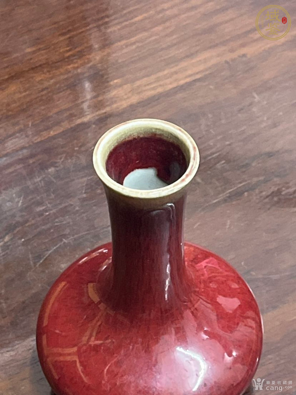 古玩陶瓷紅釉荸薺瓶真品鑒賞圖