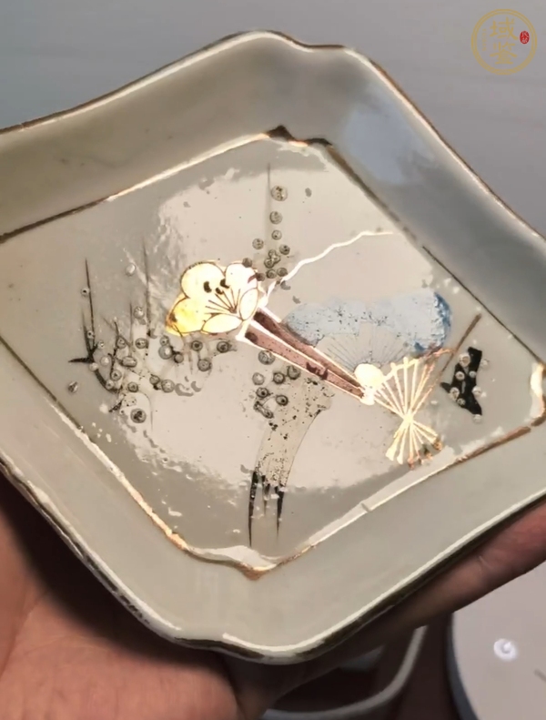古玩陶瓷倭角盤真品鑒賞圖