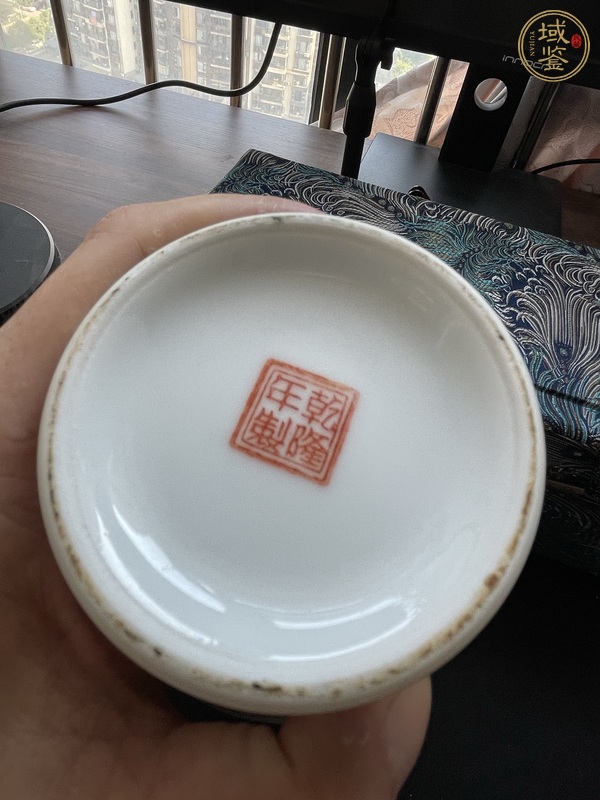 古玩陶瓷粉彩花鳥紋花蘭瓶真品鑒賞圖