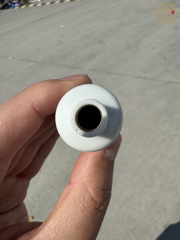 古玩陶瓷龍紋青花鼻煙壺真品鑒賞圖