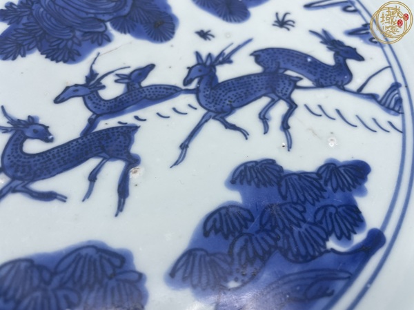 古玩陶瓷明嘉靖青花蜂鹿圖大盤(pán)真品鑒賞圖