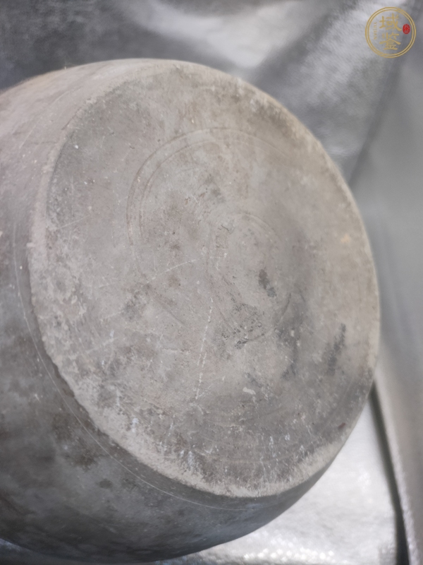 古玩陶瓷漢代灰陶罐真品鑒賞圖