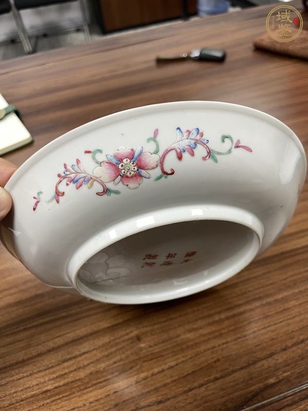 古玩陶瓷粉彩龍鳳紋盤真品鑒賞圖