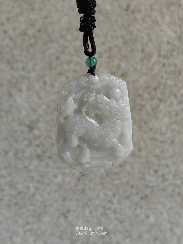 古玩玉器天然翡翠雕“麒麟牌”拍賣，當(dāng)前價(jià)格222元