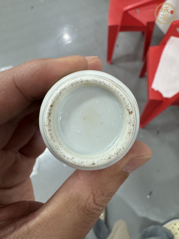 古玩陶瓷青花釉里紅鼻煙壺真品鑒賞圖