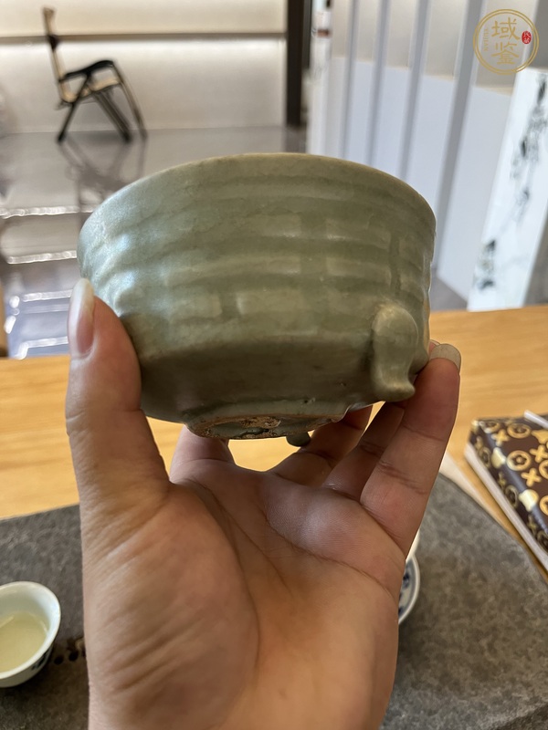古玩陶瓷龍泉青瓷八卦爐真品鑒賞圖