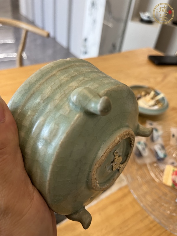 古玩陶瓷龍泉青瓷八卦爐真品鑒賞圖