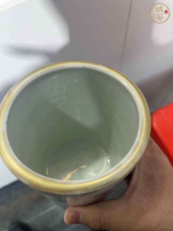 古玩陶瓷無(wú)雙譜粉彩筆筒真品鑒賞圖