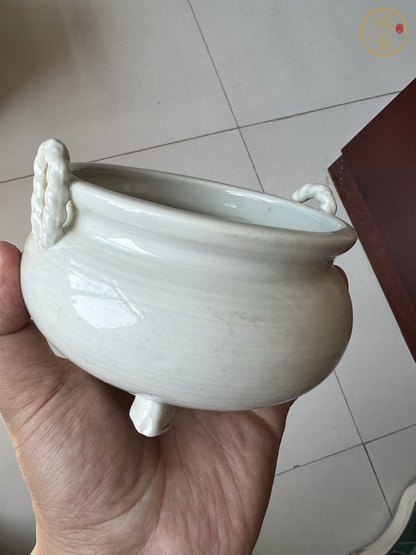 古玩陶瓷白釉香爐真品鑒賞圖