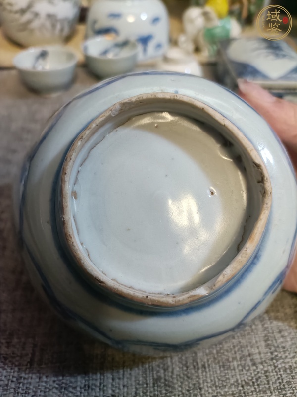 古玩陶瓷青花花卉紋茶碗真品鑒賞圖