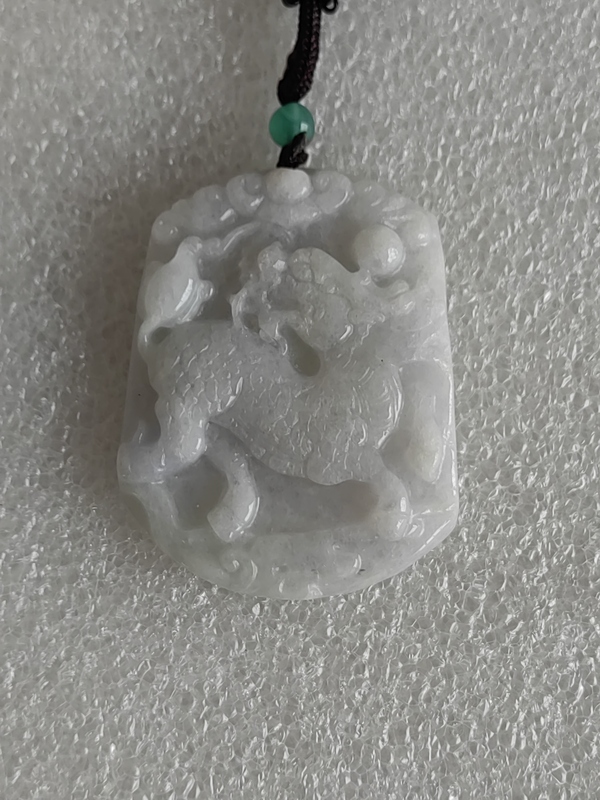 古玩玉器天然翡翠雕“麒麟牌”拍賣,當前價格222元