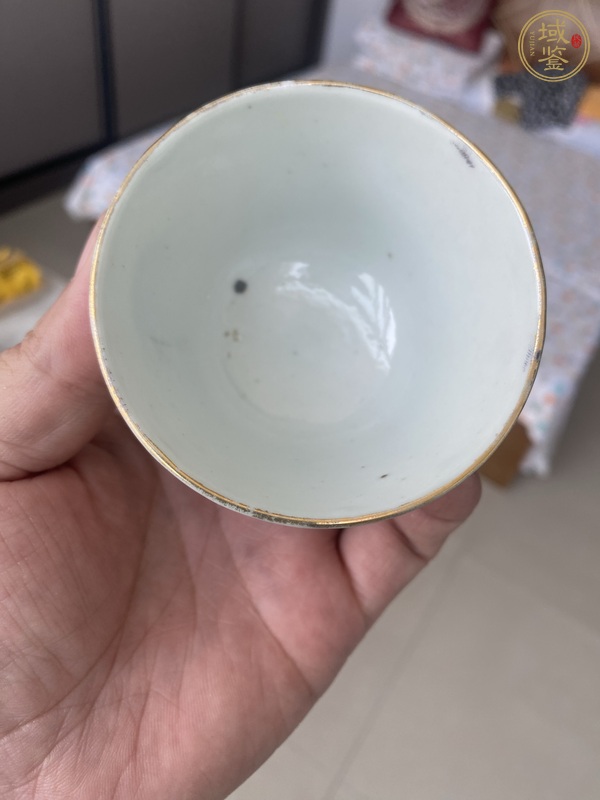 古玩陶瓷民國粉彩花卉杯真品鑒賞圖