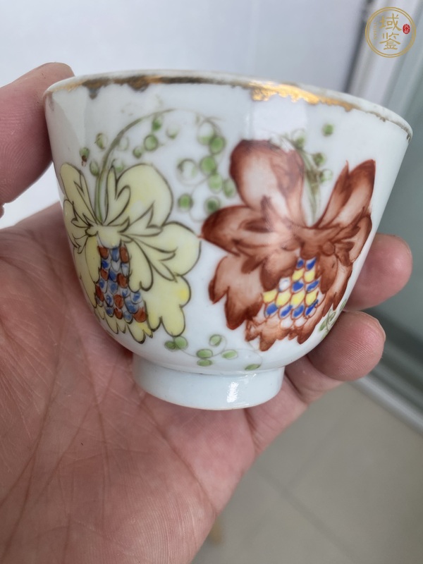 古玩陶瓷民國粉彩花卉杯真品鑒賞圖