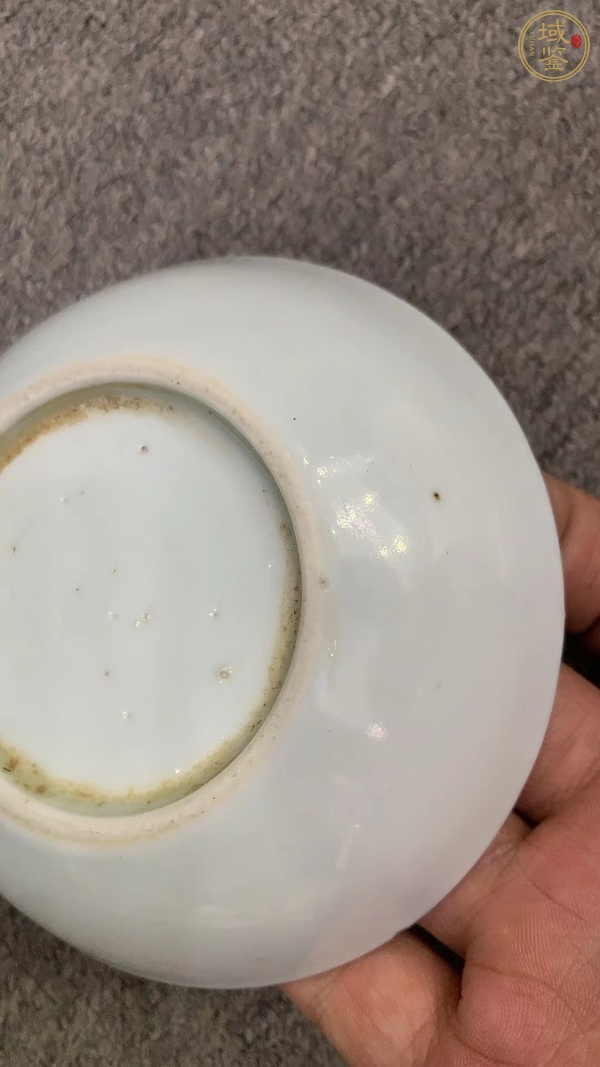 古玩陶瓷五彩山水花卉紋臥盤真品鑒賞圖