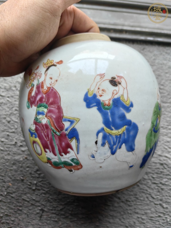 古玩陶瓷嬰戲紋粉彩罐真品鑒賞圖