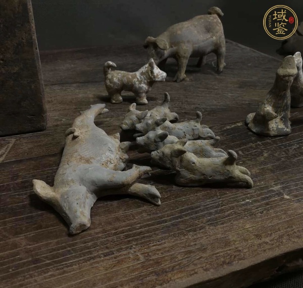 古玩陶瓷漢早期四方形豬圈真品鑒賞圖