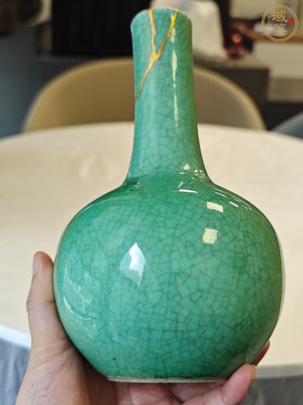古玩陶瓷綠哥釉天球瓶真品鑒賞圖